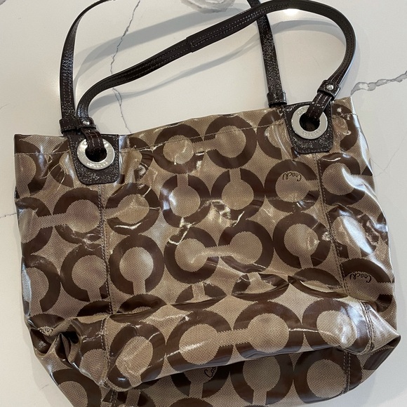 Authentic brown Coach handbag - Picture 2 of 3